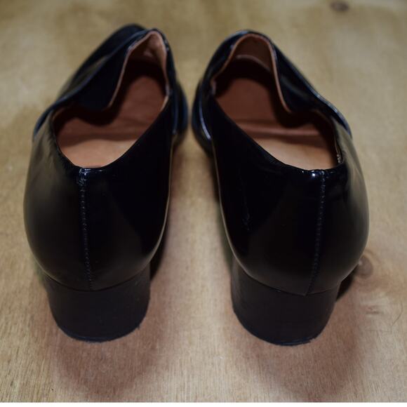 Jeffrey Campbell Black Leather Loafers Women’s 6 Pointed Toe Low Heel Classic - Picture 3 of 4